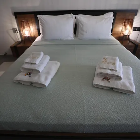 La Luxury Koronis Apartamento Larissa