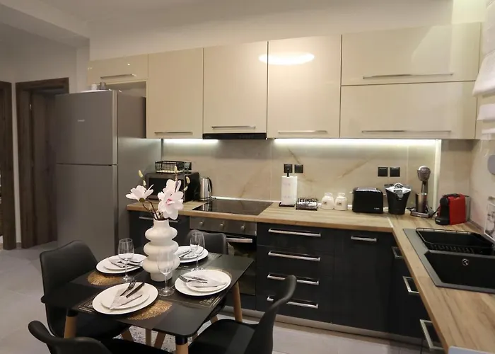 La Luxury Koronis Apartment *