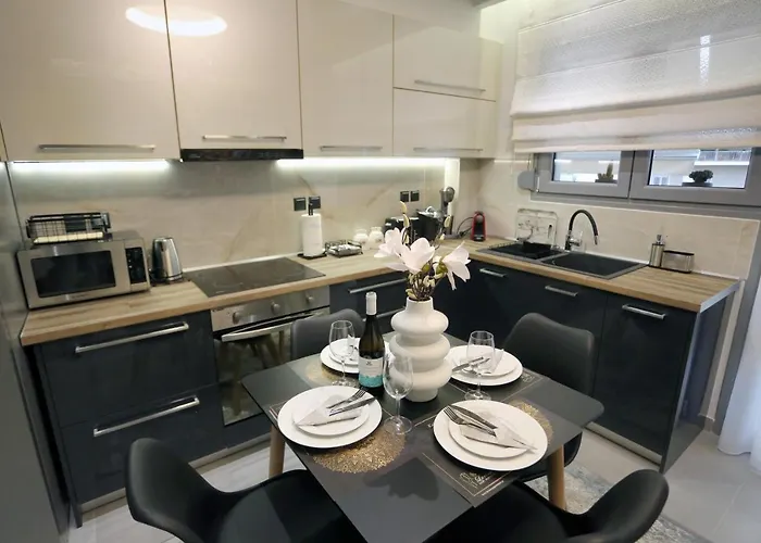 La Luxury Koronis Apartment *